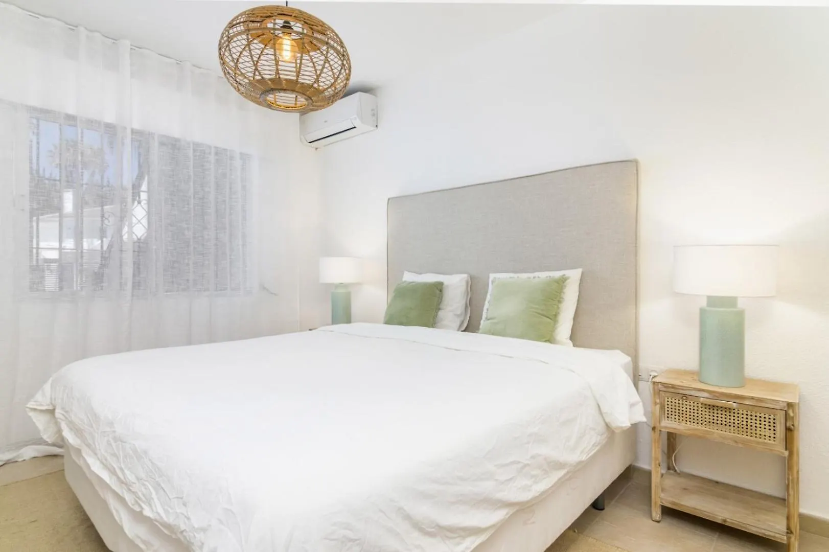 Ags48B- Great Location Close To Puerto Banus Casa Marbella Spanien